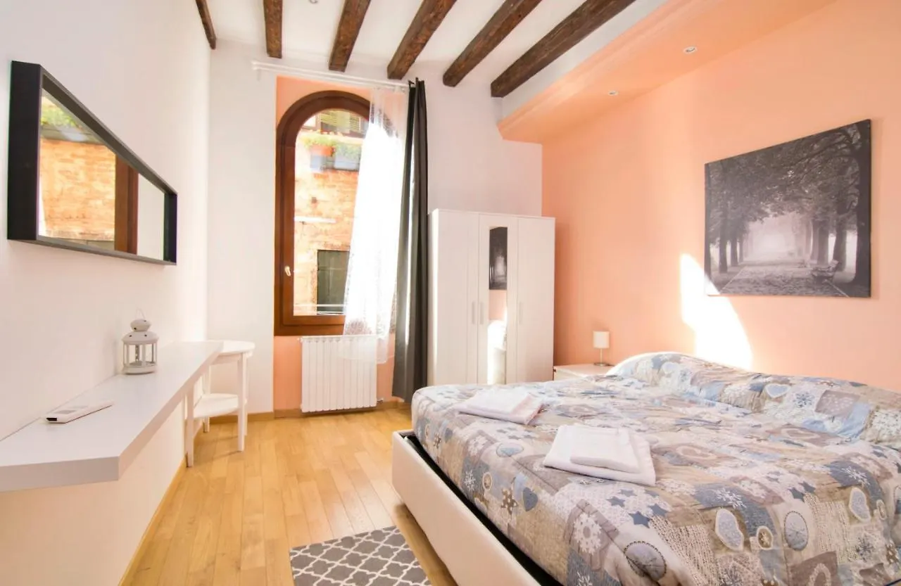S & L House Apartment Venice Italy