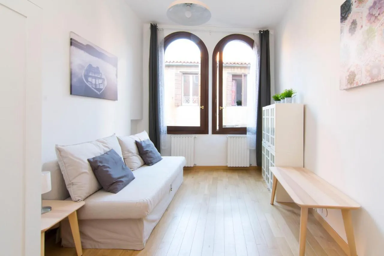 S & L House Apartment Venice